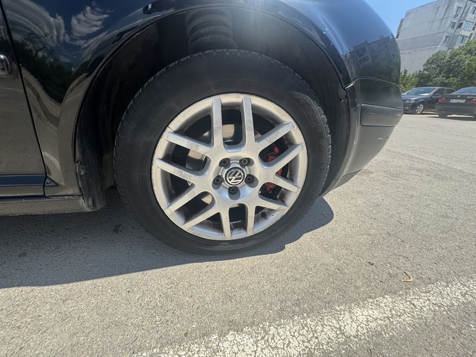 VW Golf 4 – 2.0, Автомат, Газ/Бензин – 1999 г.