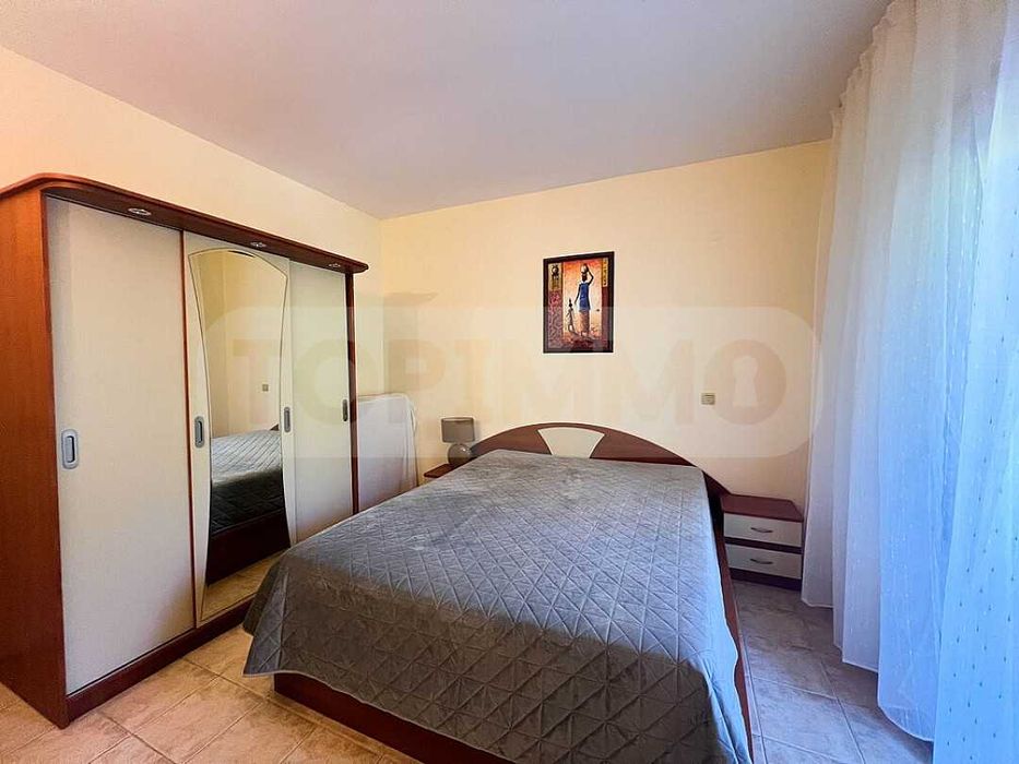 Двустаен апартамент в курортен комплекс Златни пясъци