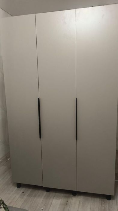 Продам шкаф для одежды
