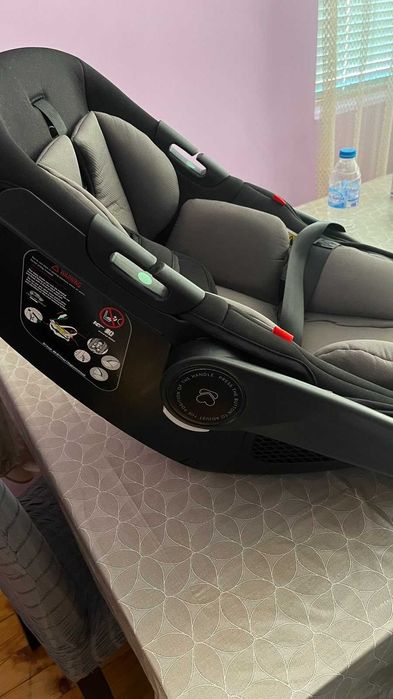 Продавам комбинирана количка Kikka Boo Modena 3 в 1