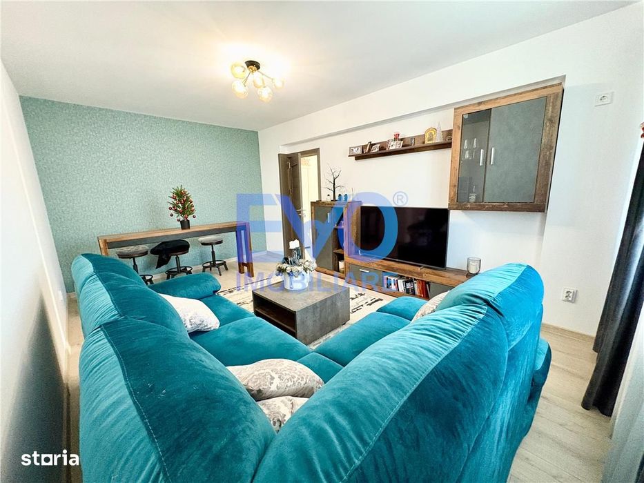 Apartament cu 3 camere, prima inchiriere, geam la baie, zona Rediu