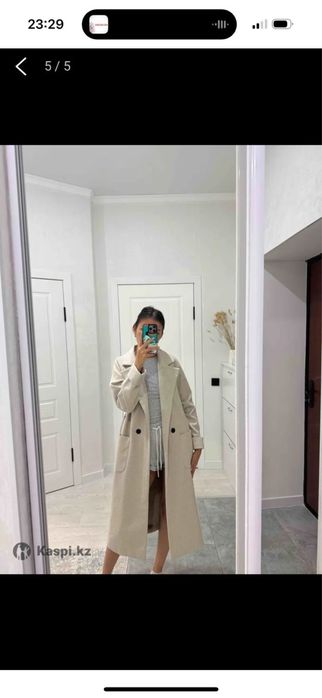 Женское пальто, размер 42.