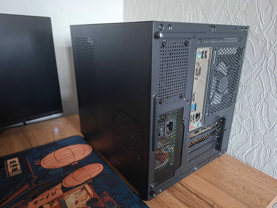 Игровой ПК на Intel Core i3-12100F и Intel Arc B570