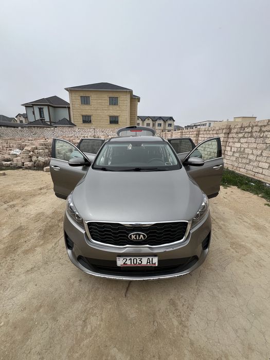 Продам машину Kia sorento 2018г срочно