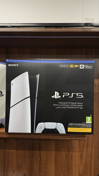 Playstation 5 digital 825g