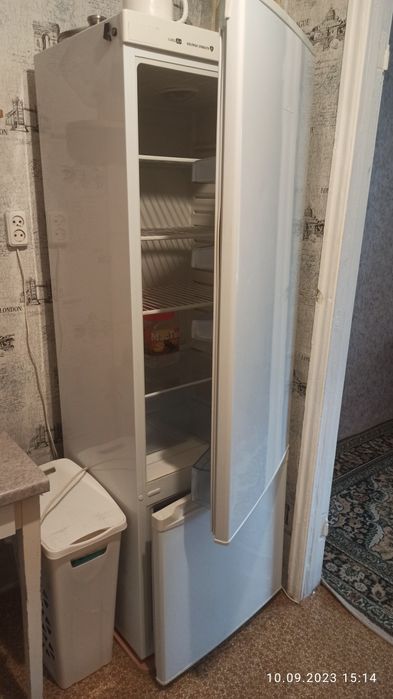 Продам холодильник