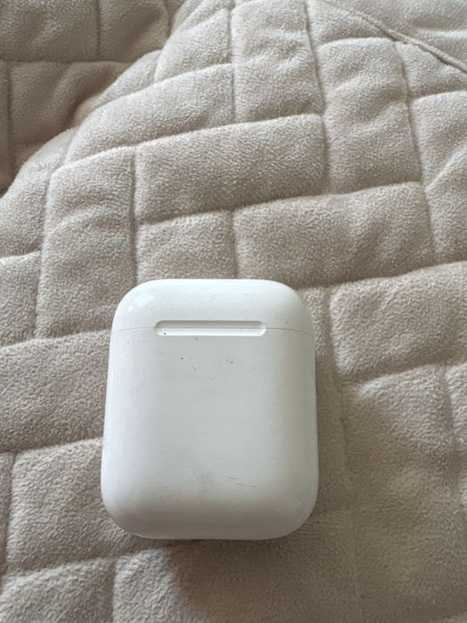 Airpods 2-го поколения