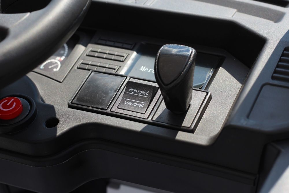 Camion electrica pentru copii Mercedes Actros 4x35W 12V 14Ah #White