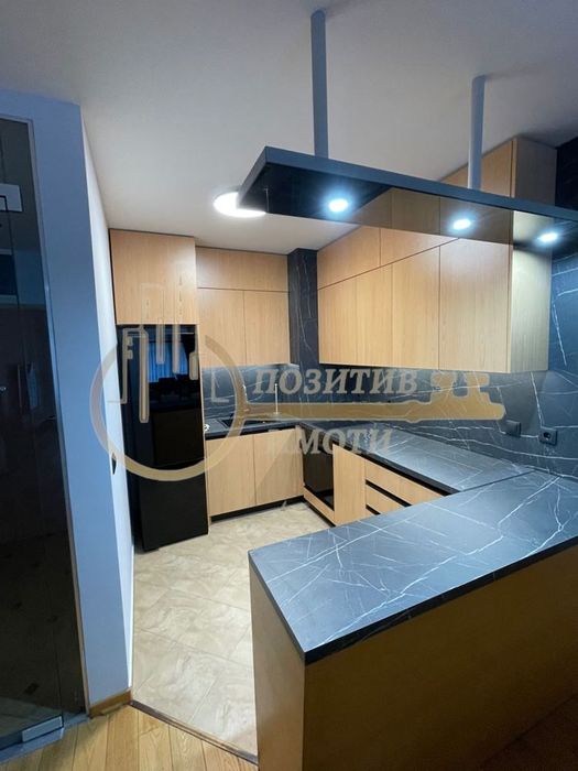 Дава се под наем Тристаен апартамент в София, Витоша - 130 кв.м за 1000 € - Снимка #6