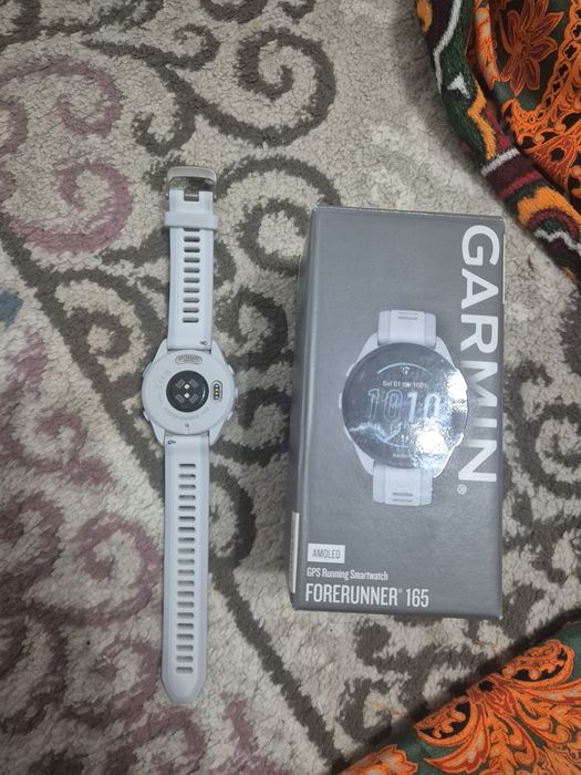 Смарт часы Garmin Forerunner 165