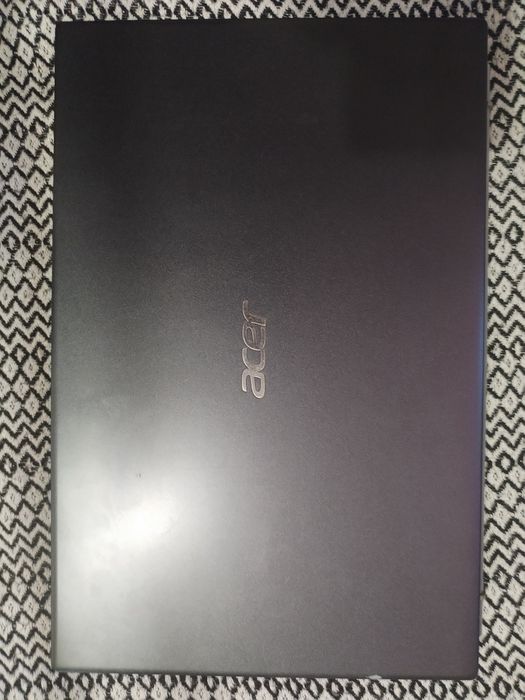 Ноутбук Aser Extensa 15 EX215-54G-36AH