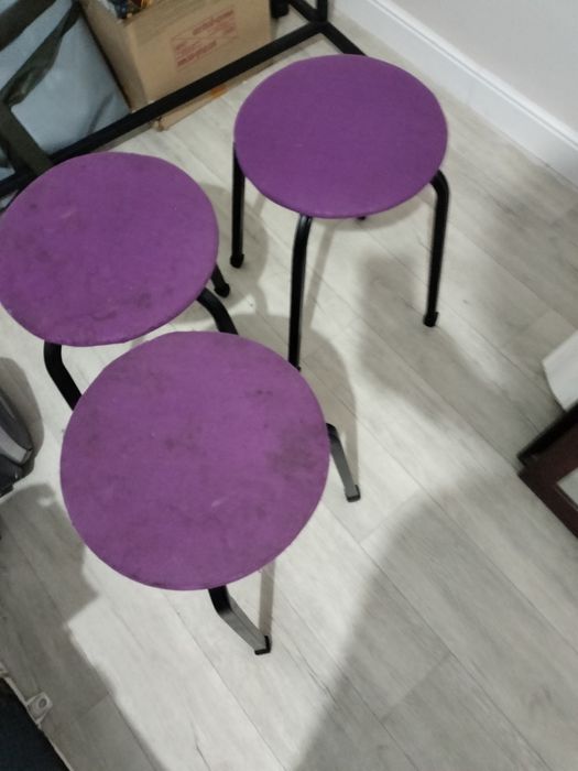 Стол хорошый состояние