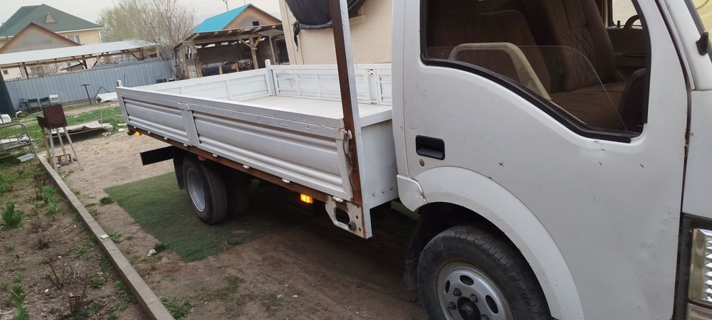 JBC грузовой автомобиль