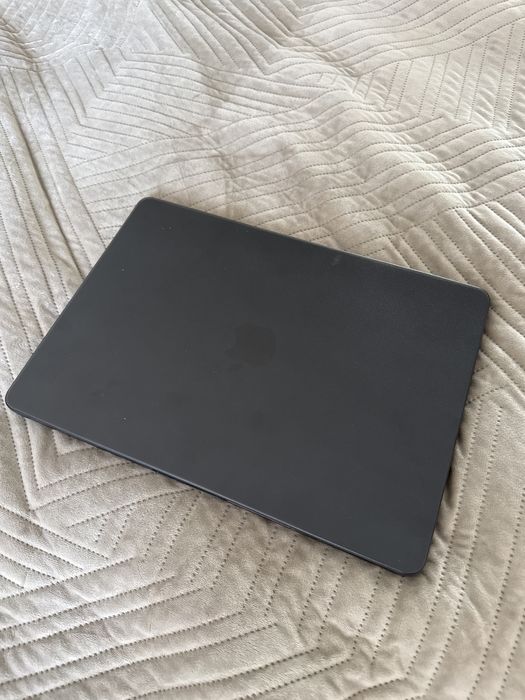 Макбук air m4 16/256