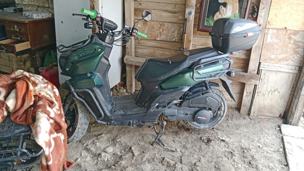 Продам скутер танк