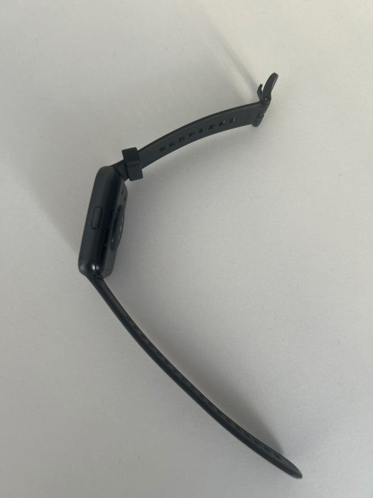 Продам смарт часы Huawei Watch fit 2