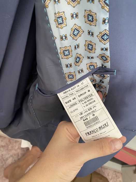 Продам мужской костюм