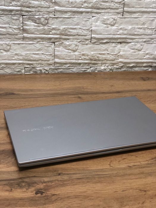 Asus Vivobook i3-1115G4