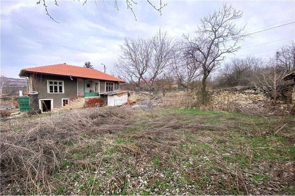 Продава се Къща в Разград, Бели Лом - 30 кв.м за 850 €/кв.м - Снимка #2