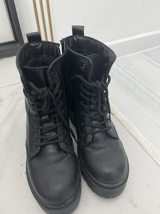 Женские ботинки продам