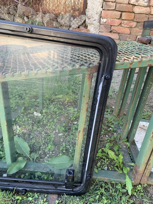 Странично стъкло плъзгащо за VW Transporter 4