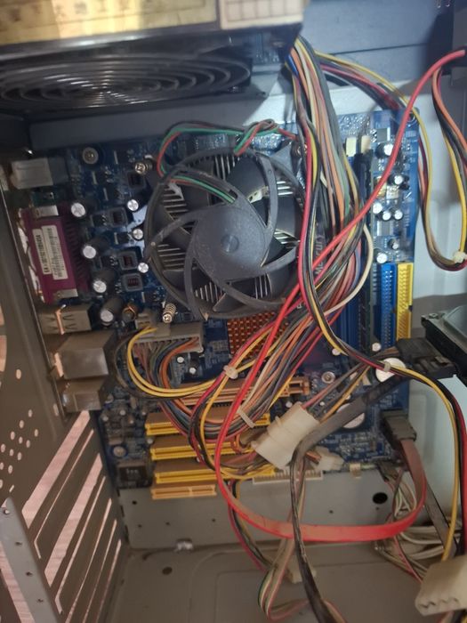 Продам блок питания ATX 450P, 220V, провода целые, не проверялся