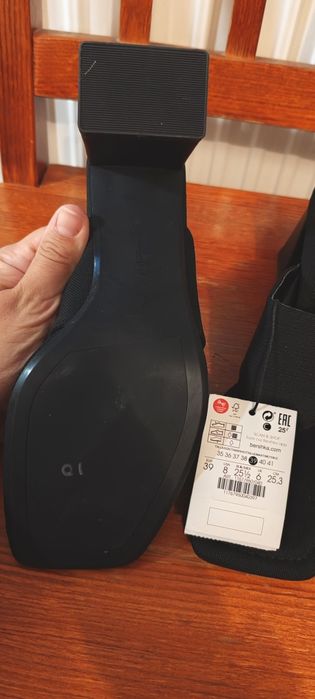 Sandale Bershka măr.39