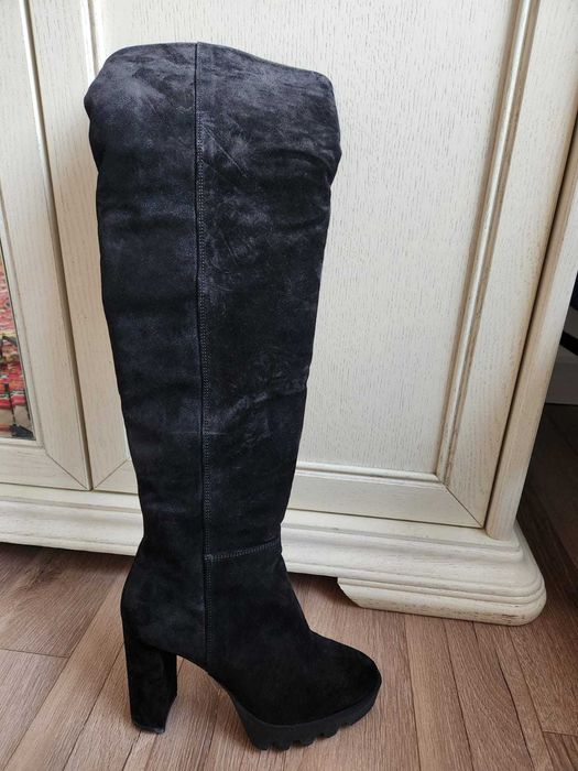 Женские сапоги новые