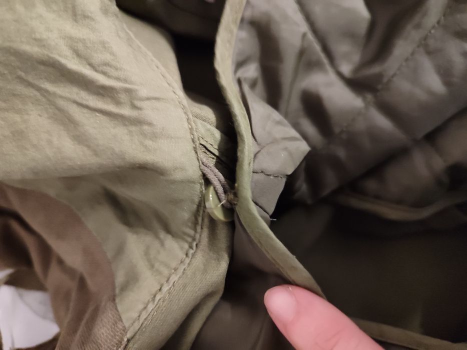 Зелено есенно яке с качулка тип парка