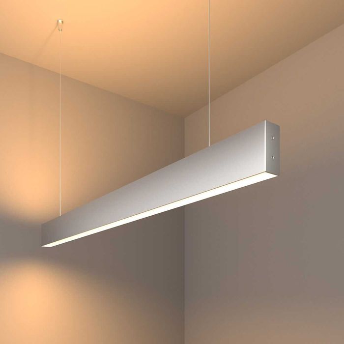 Продам новую люстру