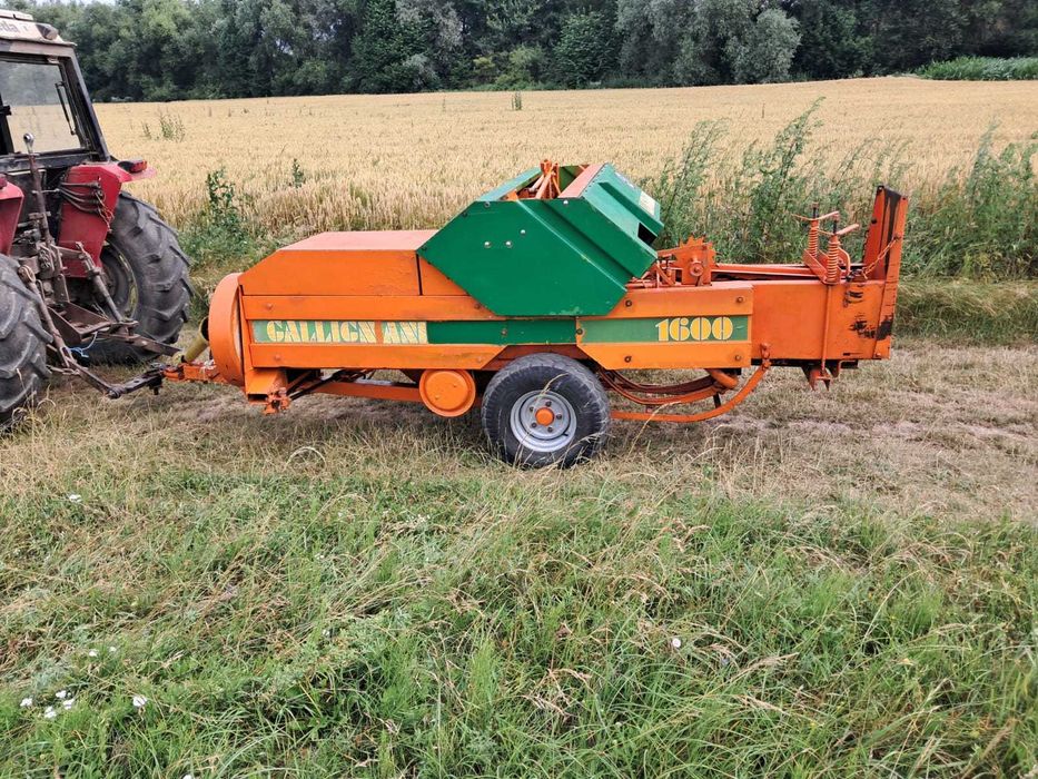 balotiera marca Gallignani model 1600