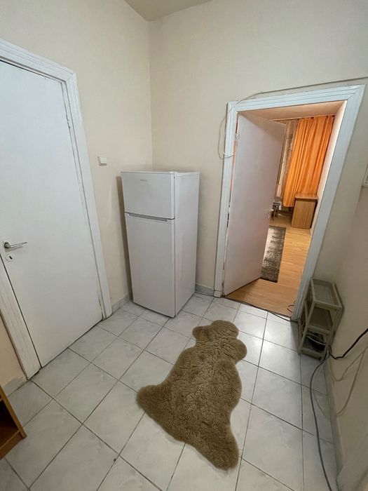 Proprietar,închiriez apartament cu o camera