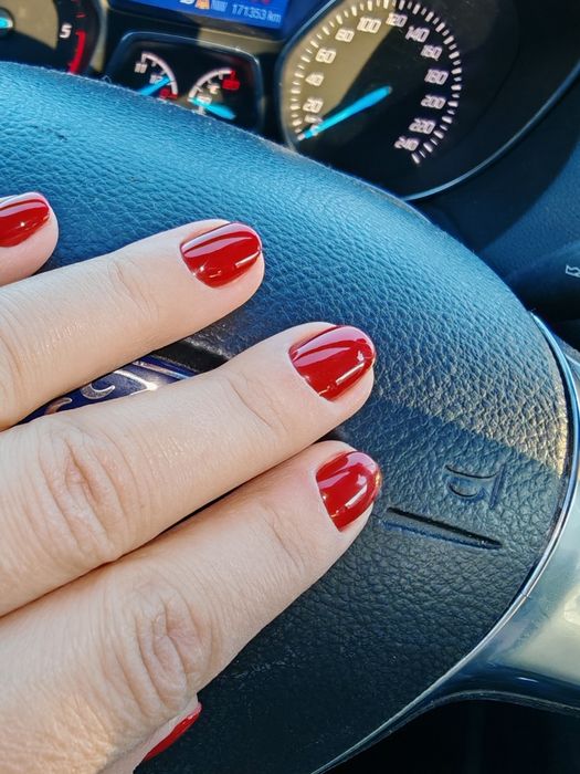 Manichiura și pedichiura