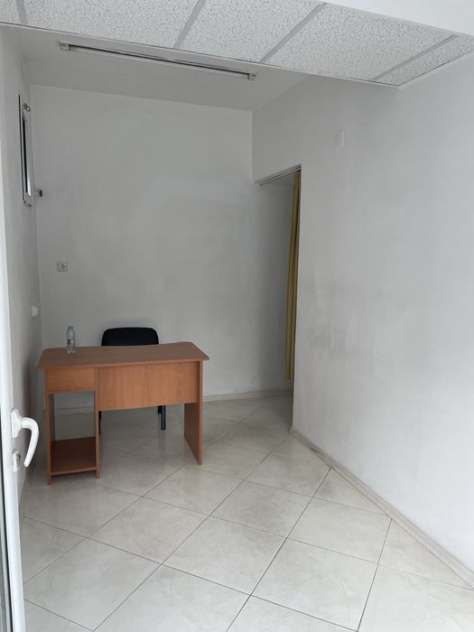 Дава се под наем Магазин в Созопол - 9 кв.м за 1020 € - Снимка #1