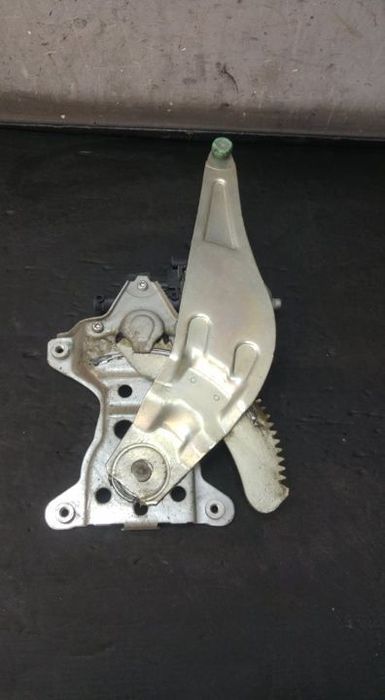 Macara cu motoras stanga spate fiat sedici 189 8356079j00 2621004060