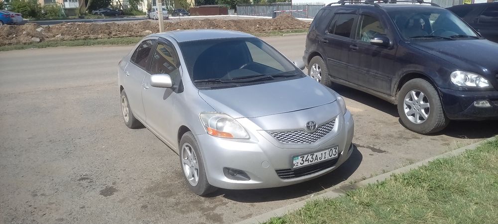 Продам Тойота Ярис