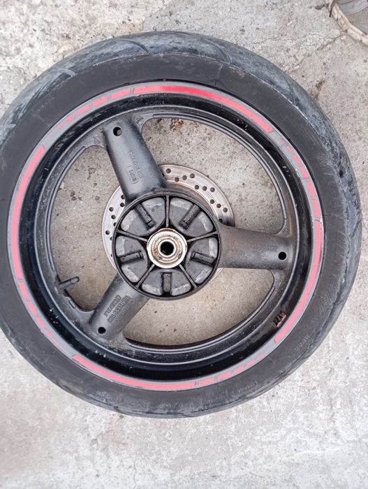 Задна джанта Suzuki Bandit 600