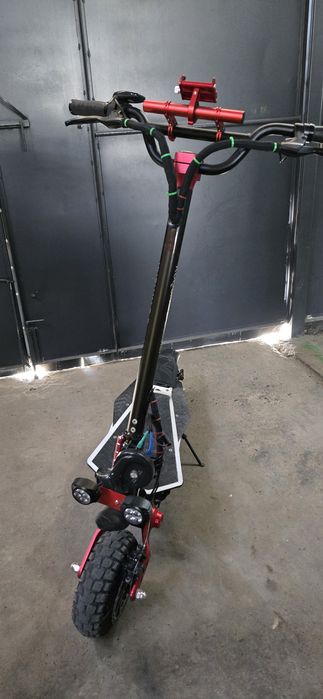 Продам электросамокат  KUQUAY