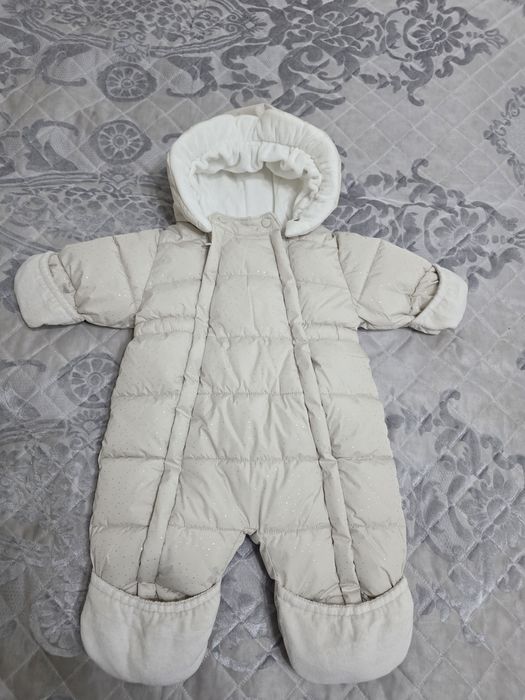 Продам комбинезоны детские