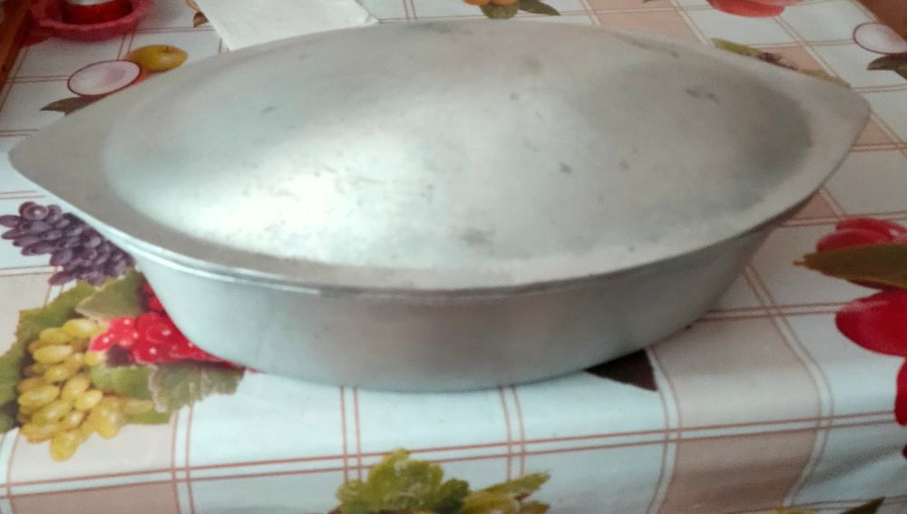 Продам советскую утятницу