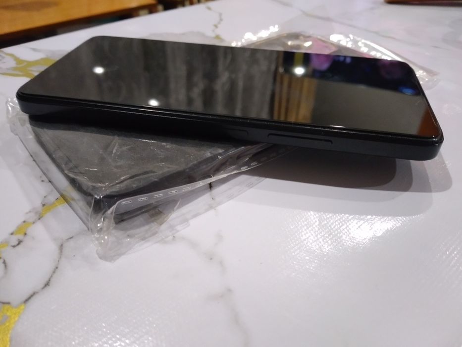 Продам redmi 12, в хорошем  состоянии