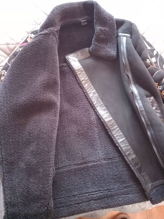 Дамски кожух с бродерия