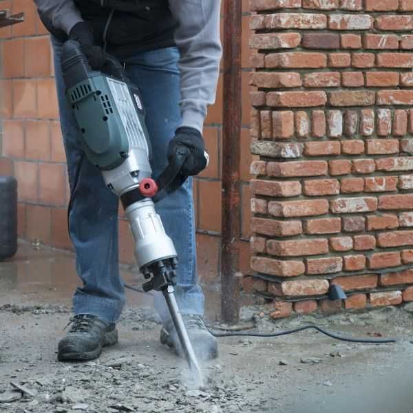 Чук, къртач за разрушаване POWP3060 1700W