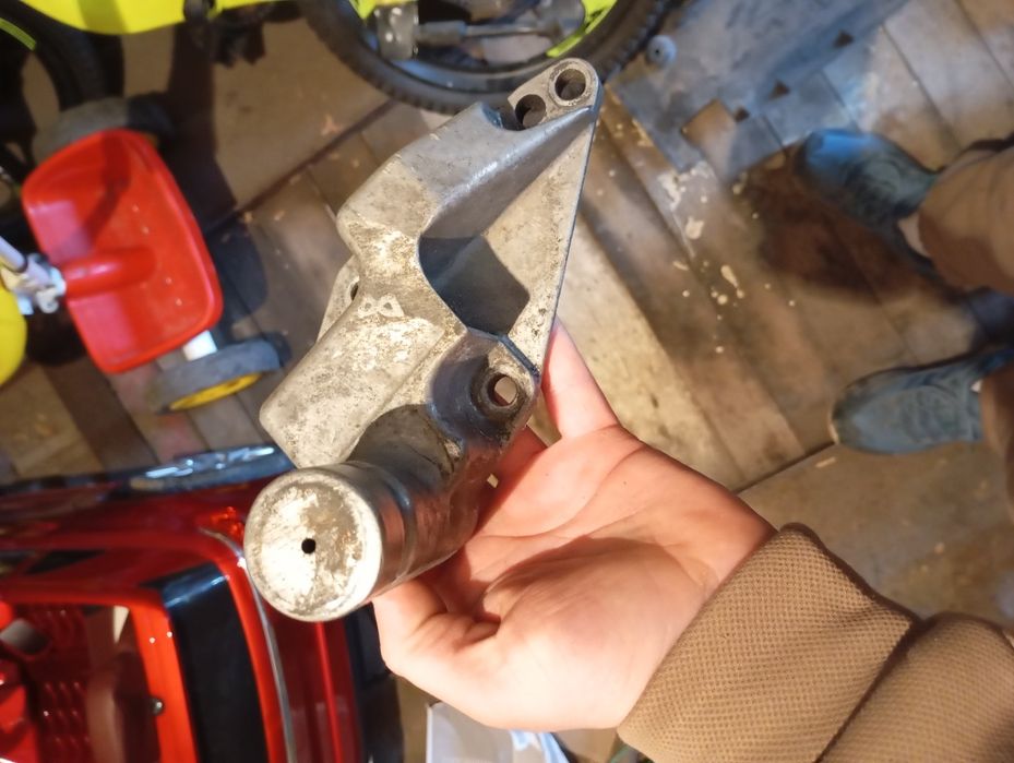 Запчасти для Ауди 100с4 А6 С4