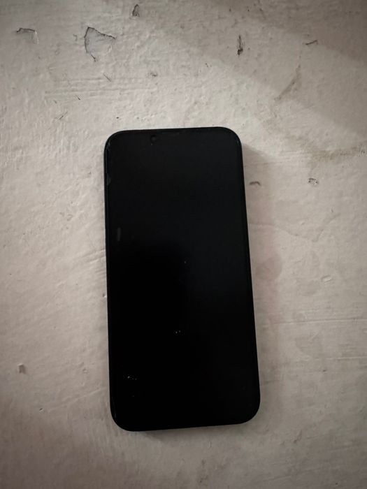 Iphone 13 128гб В хорошем состоянии