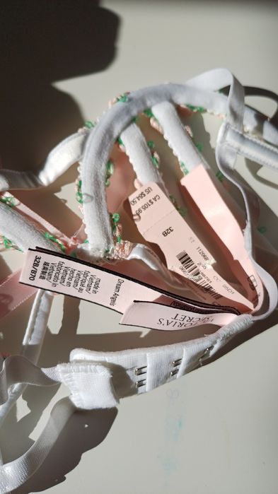 Victoria's Secrets нов сутиен 70 В