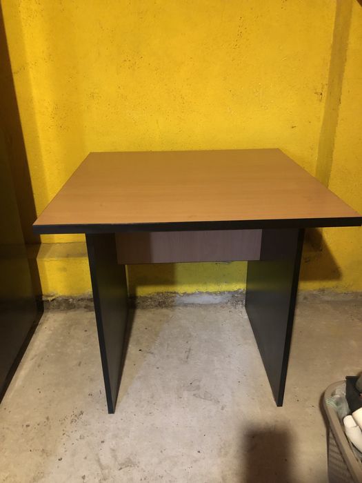 Birou im stare foarte buna