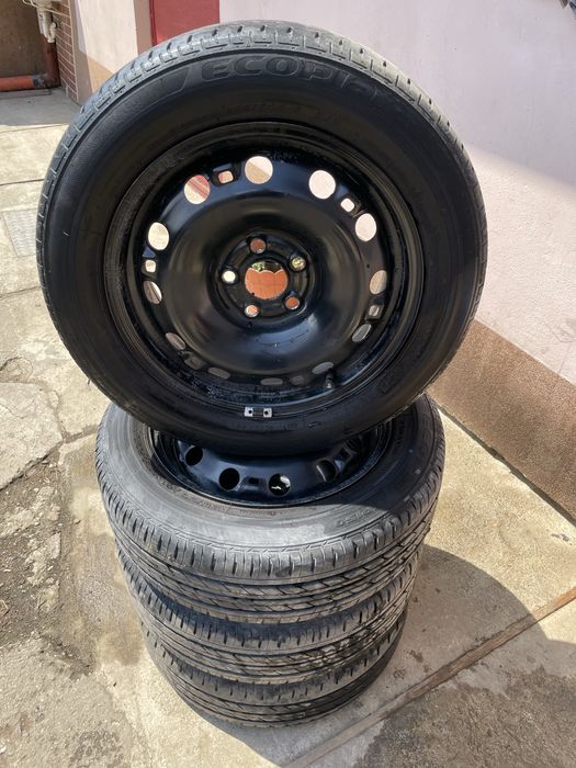 De vanzare jante tabla si cauciucuri Skoda Fabia/ similar gama vag