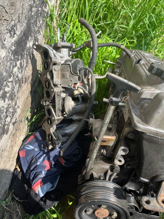 Матор Карина е 1.6 обьем