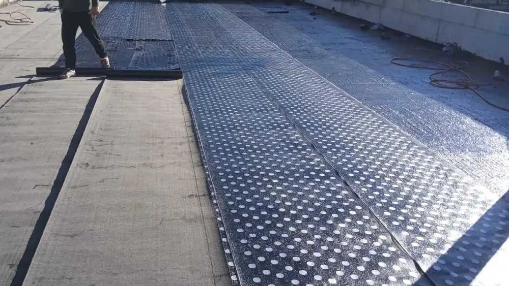 Montăm și recondiționăm acoperișuri – dulgherie și mansardări